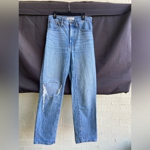 Madewell Perfect Vintage Straight Jean. Size 26. One leg rip.